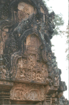 Banteay Srei lintel