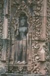 Banteay Srei statue
